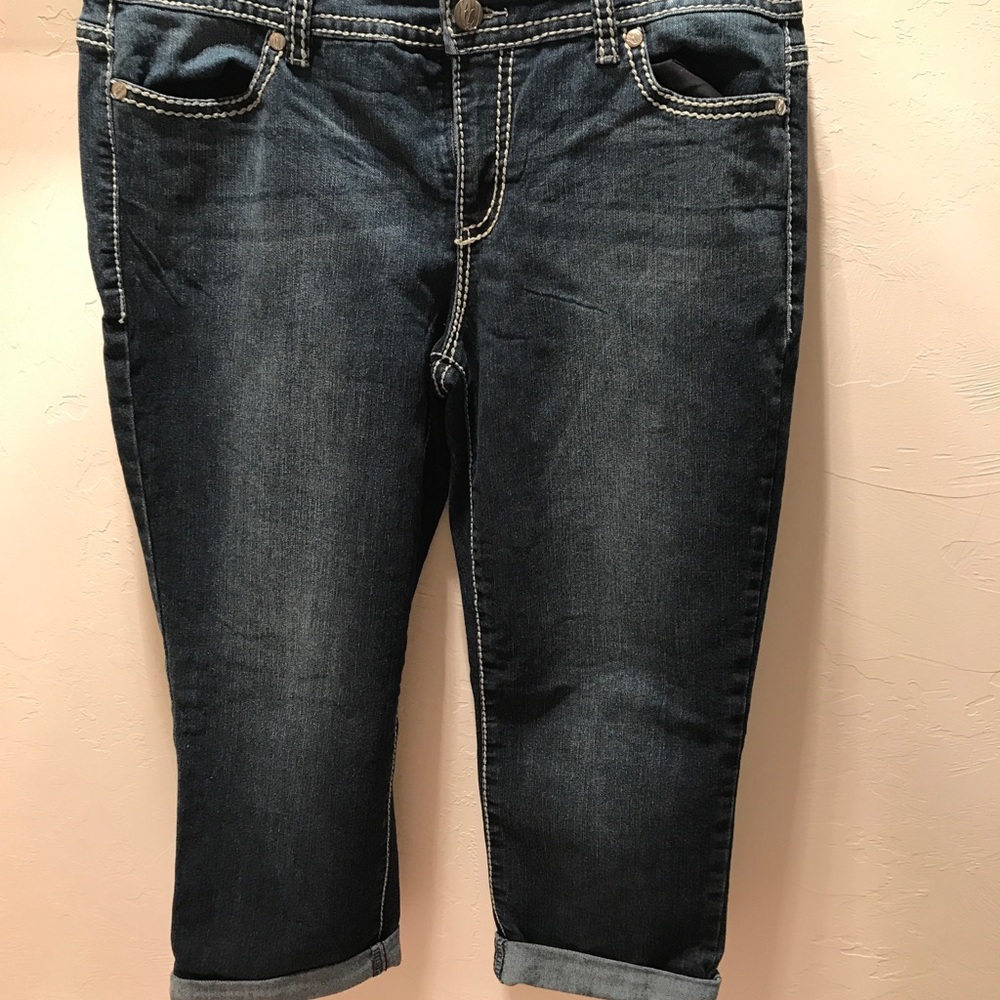Mid-rise Nine West Capris